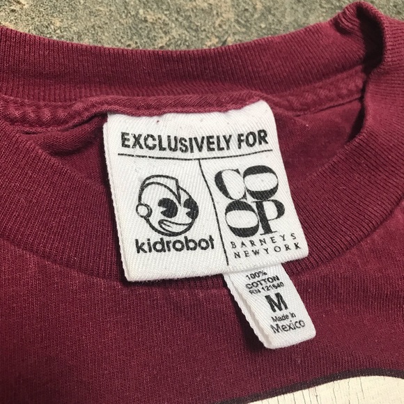 Men’s Kidrobot x Barney’s New York Short Sleeve T-Shirt Size Medium - Picture 4 of 4